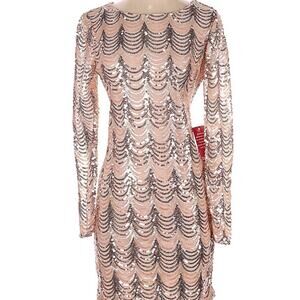 City Triangles Brand Size 5 NWT Rose Gold Sequin Short Party Dress NYE Holiday